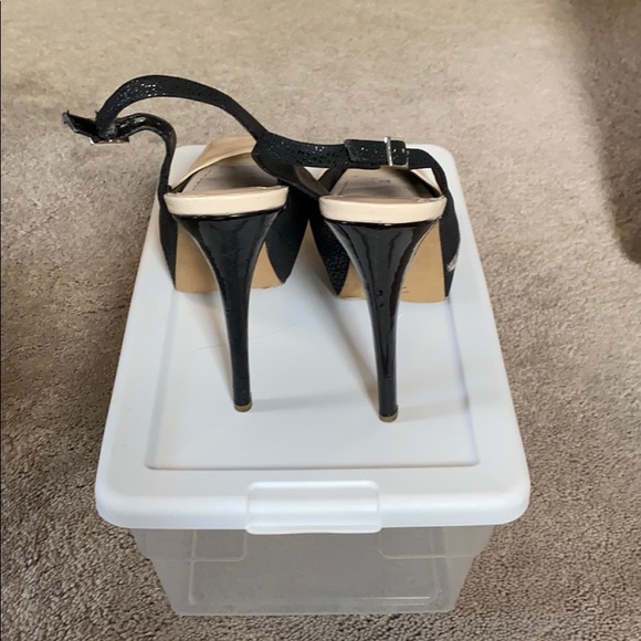 Heels - Picture 3 of 3